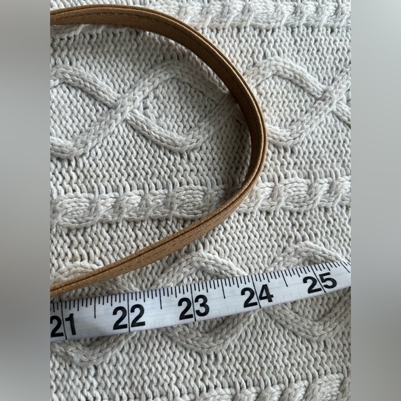 Kenneth Cole Reaction small crossbody Two Zippers plenty of Space! - Picture 4 of 14